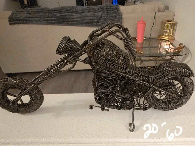 Wire Motorcycle Sculpture thumbnail