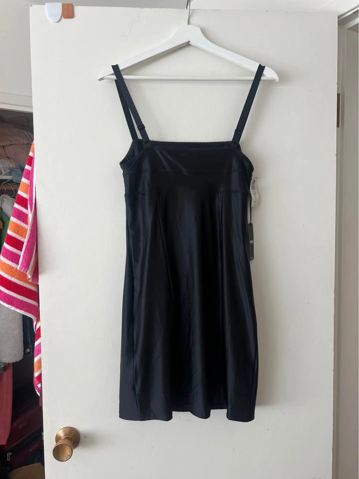 BNWT size M tight black mini dress Aritzia TEN brand - photo 3