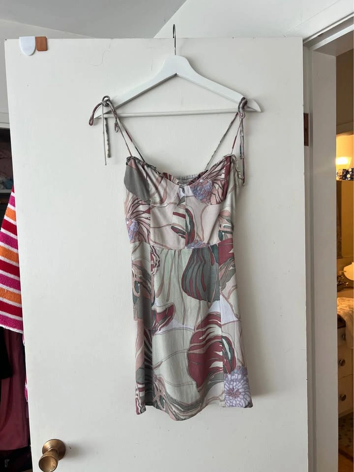 wilfred patterned mini dress size 6