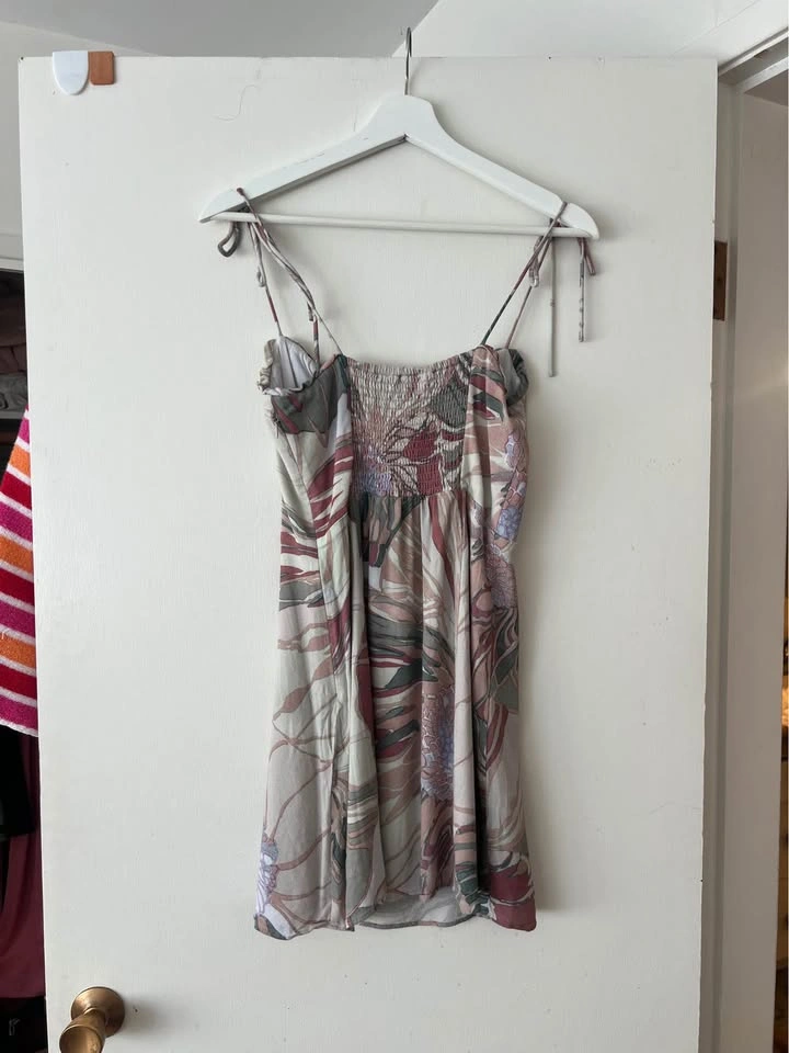 wilfred patterned mini dress size 6 - photo 3