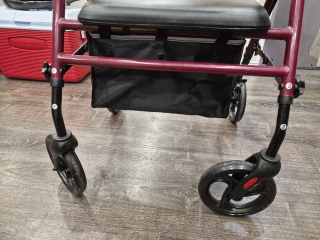 Homeland R2 walker in excellent condition - photo 3