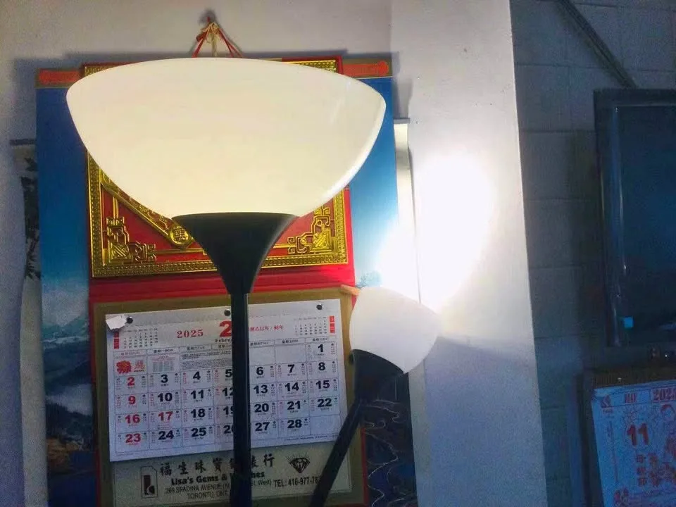 Standing lamp for sale thumbnail