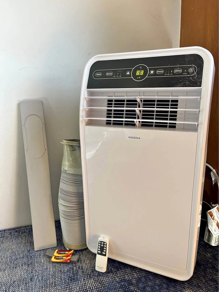 Insignia 10K BTU Portable AC – Complete