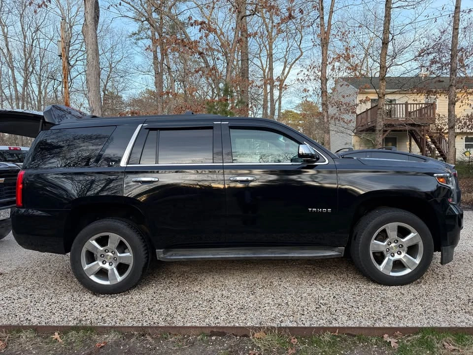 2015 Chevrolet Tahoe · LT Sport Utility 4D - photo 3