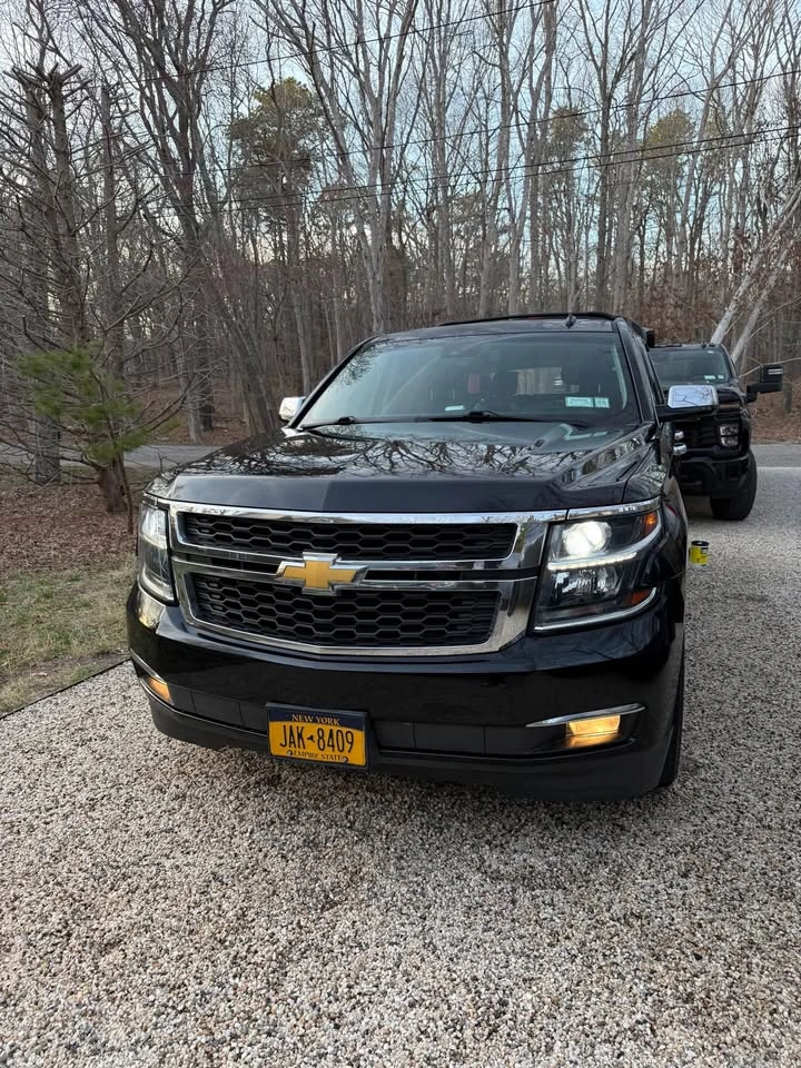 2015 Chevrolet Tahoe · LT Sport Utility 4D - photo 4