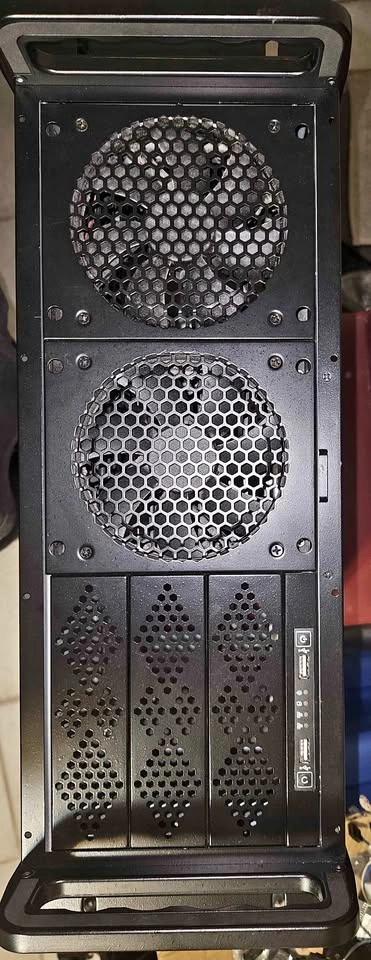 Rosewill RSV-R4000 4U Rackmount Server Case - AI / NAS / Homelab