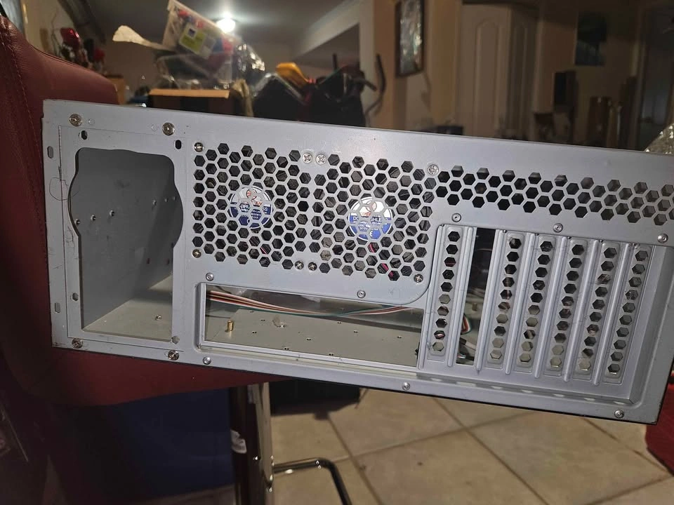 Rosewill RSV-R4000 4U Rackmount Server Case - AI / NAS / Homelab - photo 4