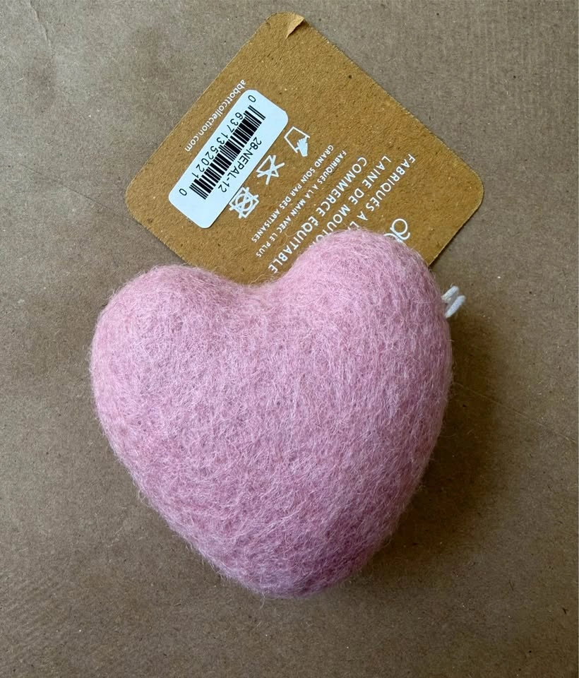 Sheep Wool Puffy Pink Heart - photo 5