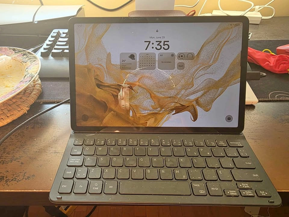 Samsung Galaxy Tab S8 with Keyboard Cover and S Pen