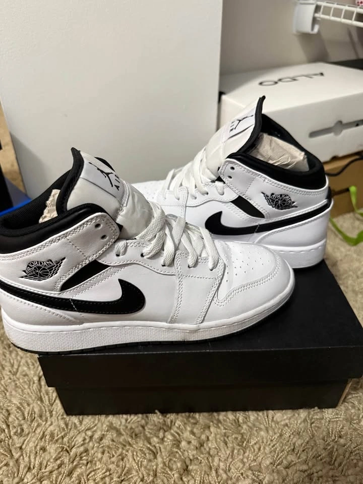Kids Sneakers - Multiple Pairs Available 👟 - photo 2