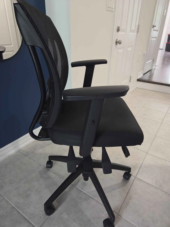 Electric Standing Desk + Ergonomic Chair Bundle 48x24 - photo 2