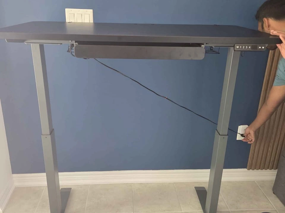 Electric Standing Desk + Ergonomic Chair Bundle 48x24 - photo 3