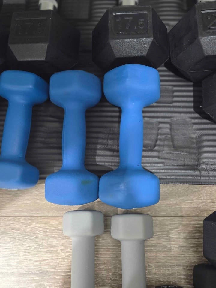 Dumbbell Set - 20kg, 17.5kg, 15kg, 10kg Hex + 7.5lb, 5lb, 2lb, 1 - photo 4