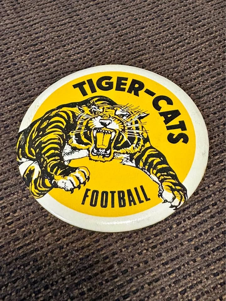 Rare 1970’s Hamilton Tiger-Cats pin back button. Iconic logo. 🏆