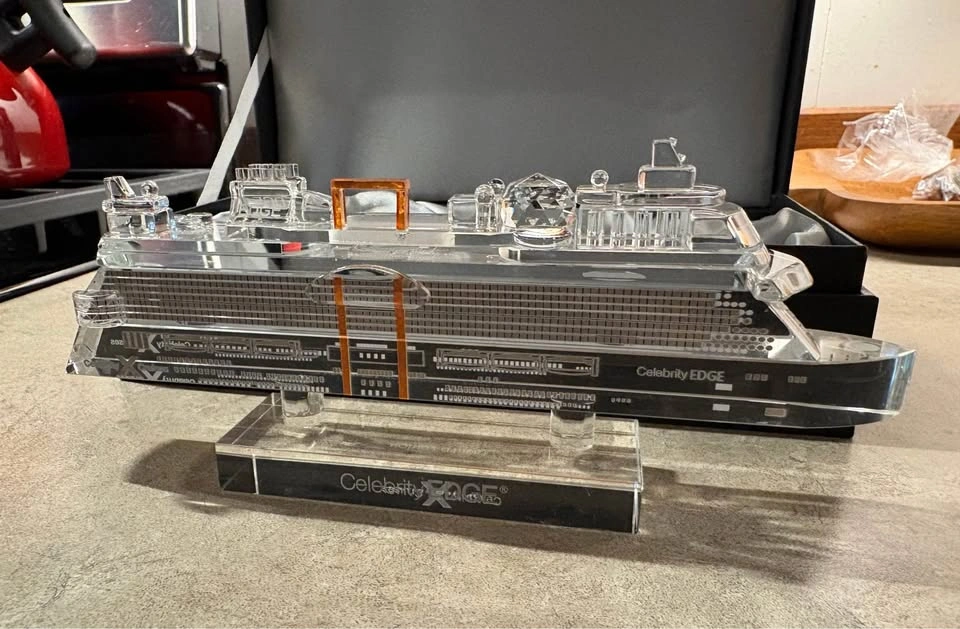 Rare Celebrity Edge Cruise Ship Crystal Model - Limited Edition - photo 3