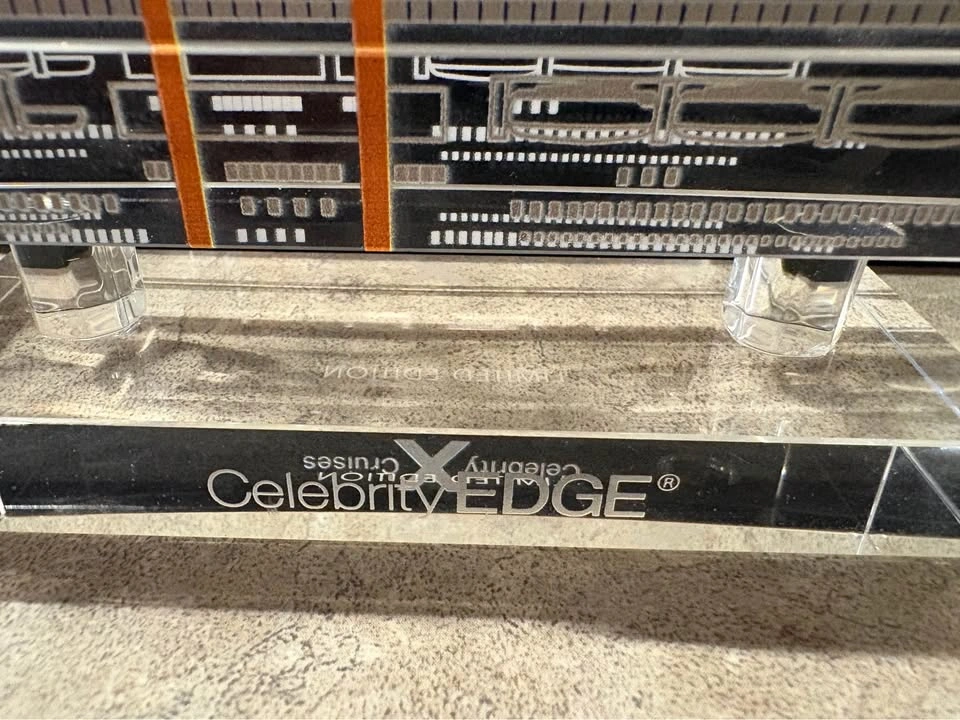 Rare Celebrity Edge Cruise Ship Crystal Model - Limited Edition - photo 5