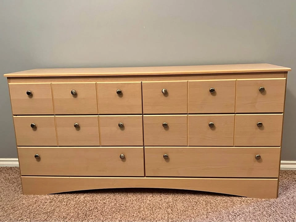 Hunchak 6-Drawer Dresser – Solid Wood Drawers, Light Wood Finish