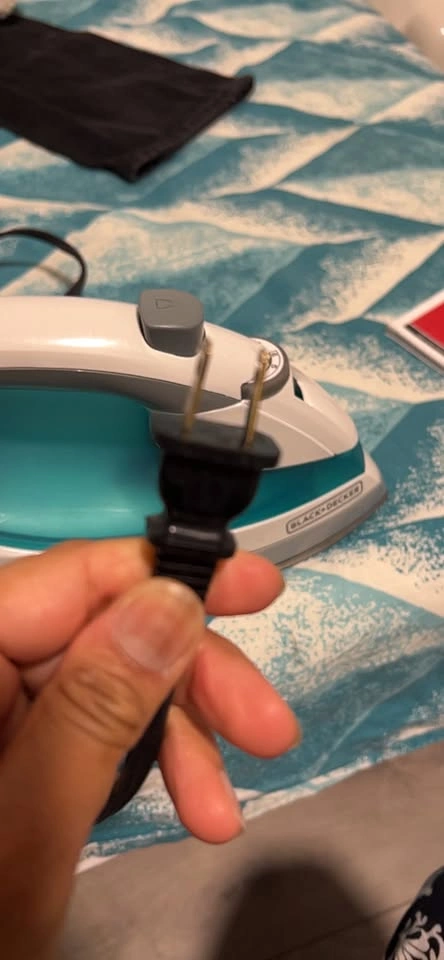 BLACK+DECKER Iron - photo 4