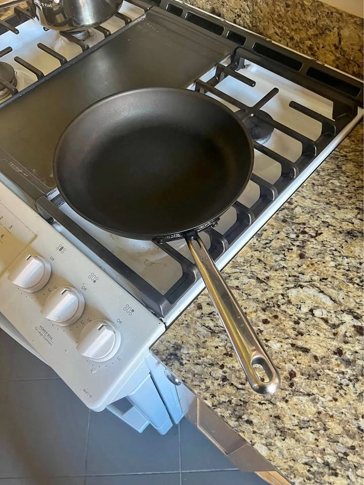 Misen Non-Stick Frying Pan