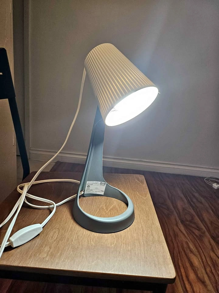 IKEA SVALLET Work Lamp with bulb