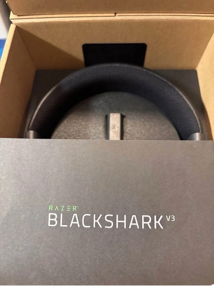 Razer BlackShark V3 HyperSpeed Gaming Headset Wireless - photo 4