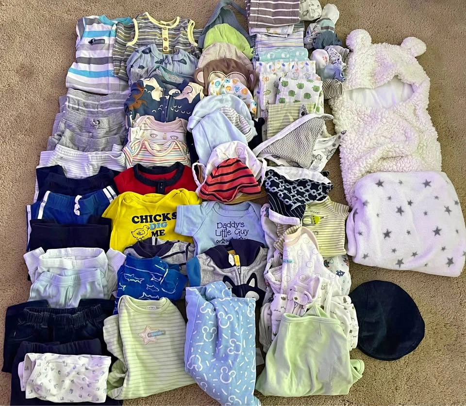 70 piece - Baby boy clothes 0-3 months