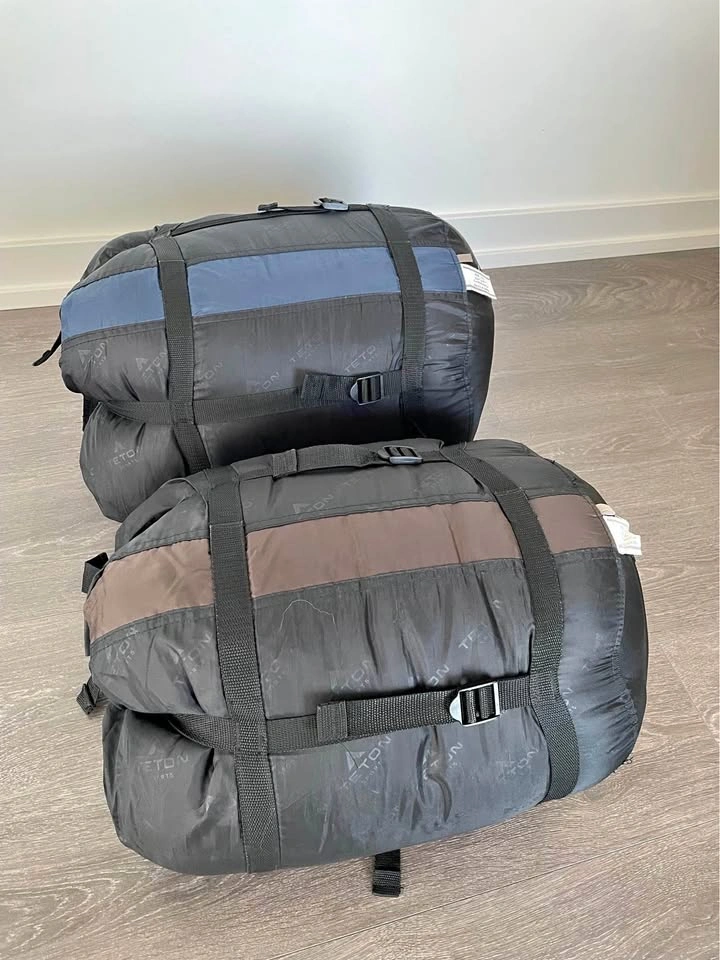 -18C TETON Sports Sleeping Bags-Washed like new + Durable + Pill