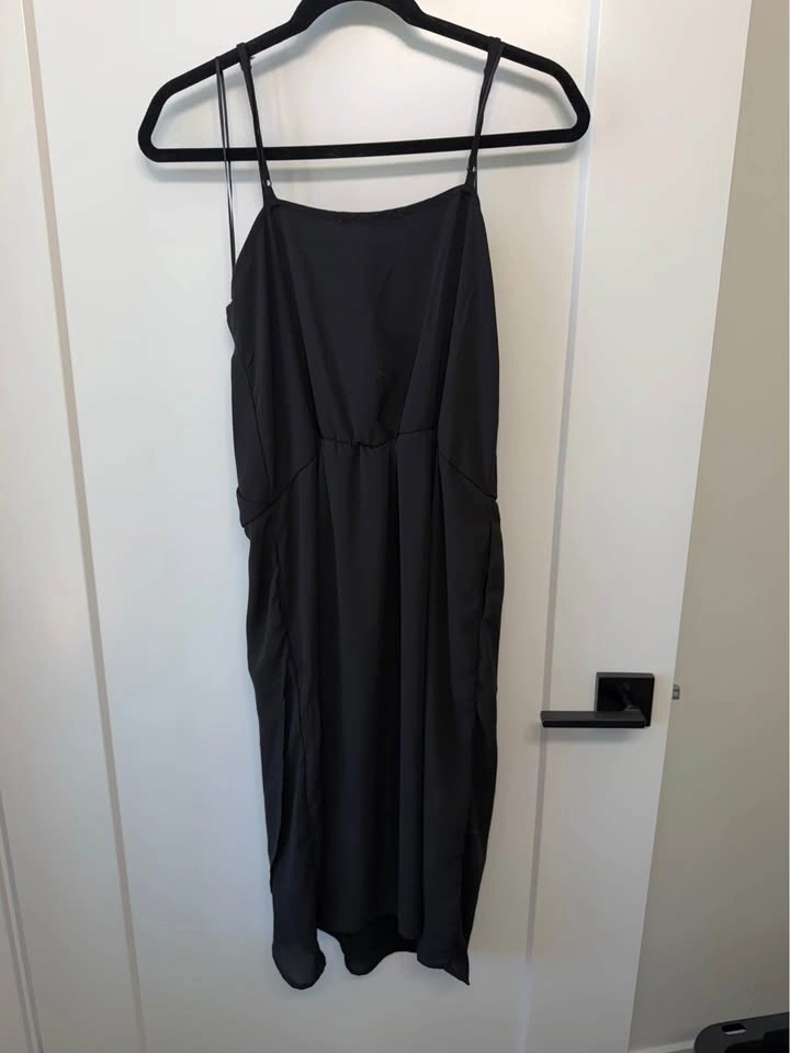 Monk & Lou flowy black dress - photo 3