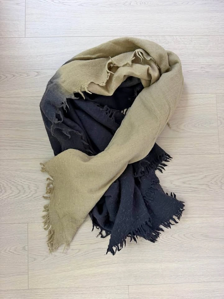 Aritzia Wilfred Gloomy Days Wool Blanket Scarf