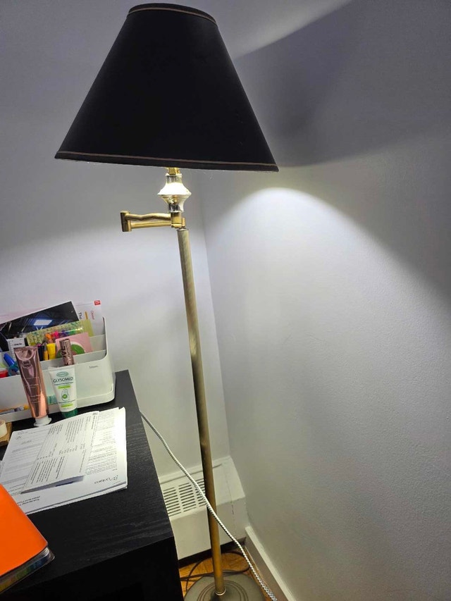 Floor lamp