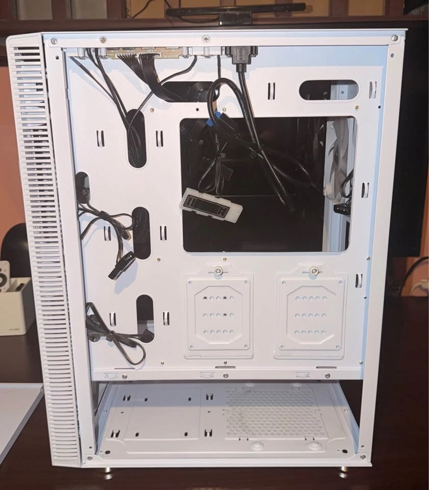 MONTECH X3 Mesh PC Case - White - photo 4