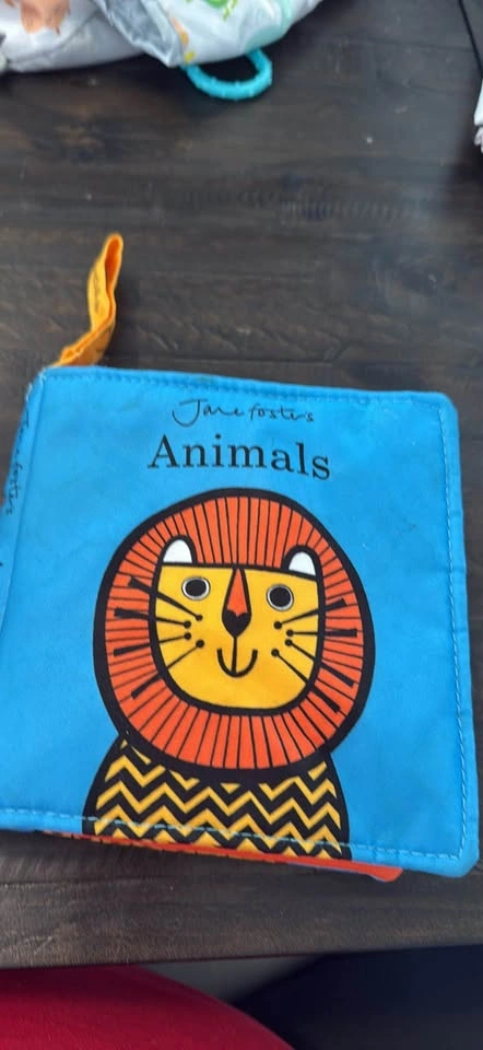 Soft Krinkle book of animals for newborns - photo 2