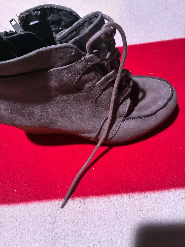 Women’s Gray Suede Ankle Boots - photo 3