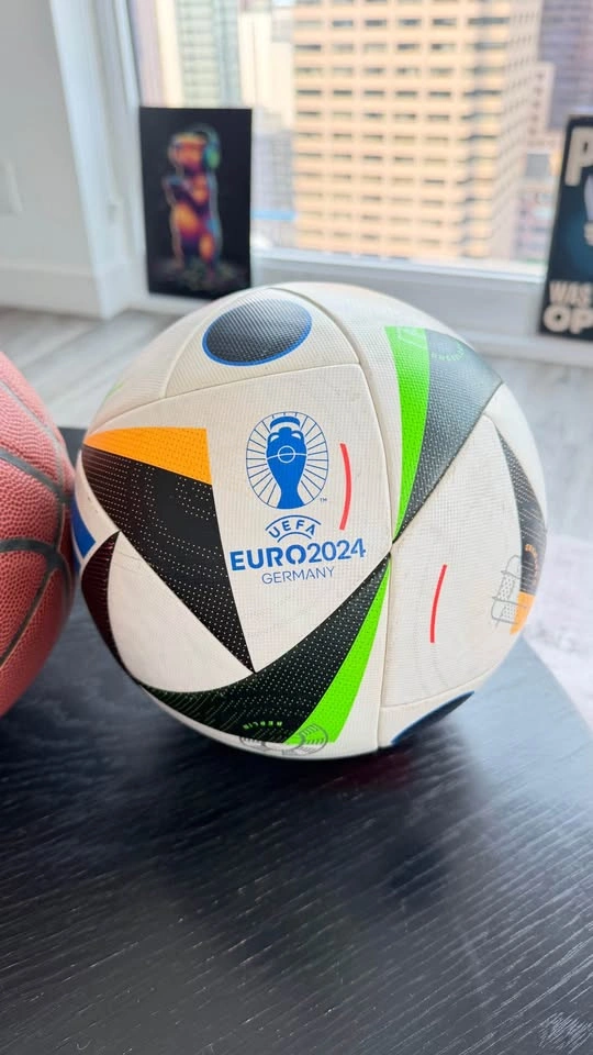 Basketball and soccer balls - photo 2