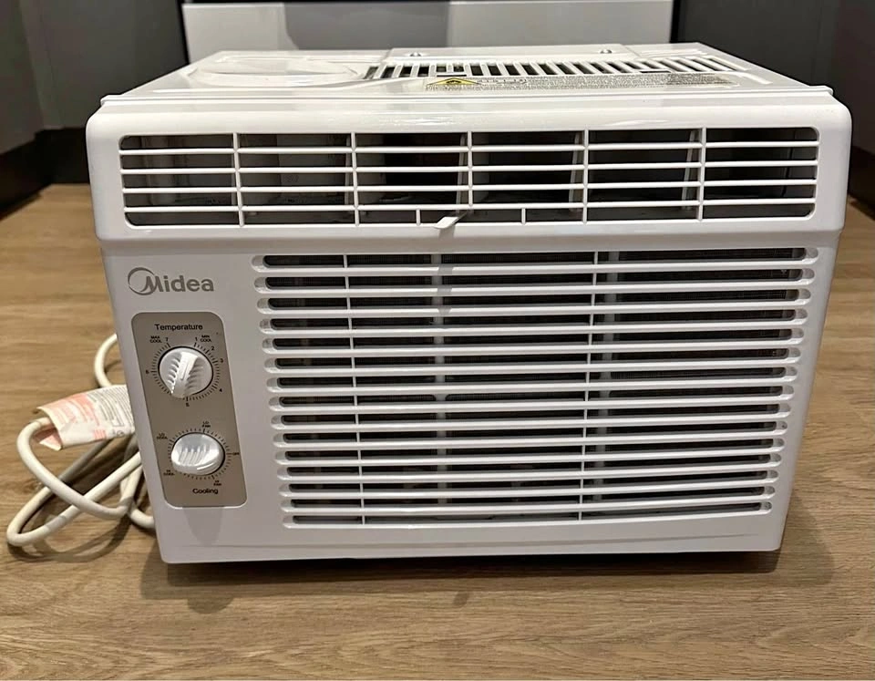 Midea Air Conditioner 5000 BTU