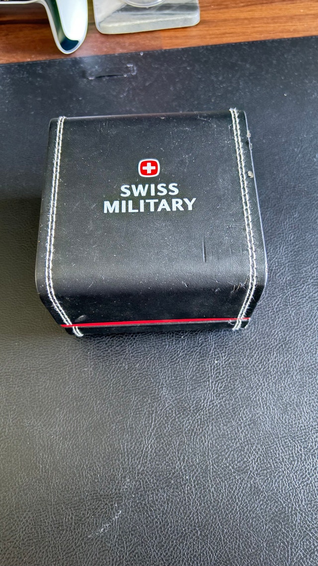 Swiss Military Watch - photo 2