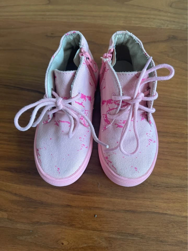 Sz 8/Eu 24 girl sneakers - photo 5