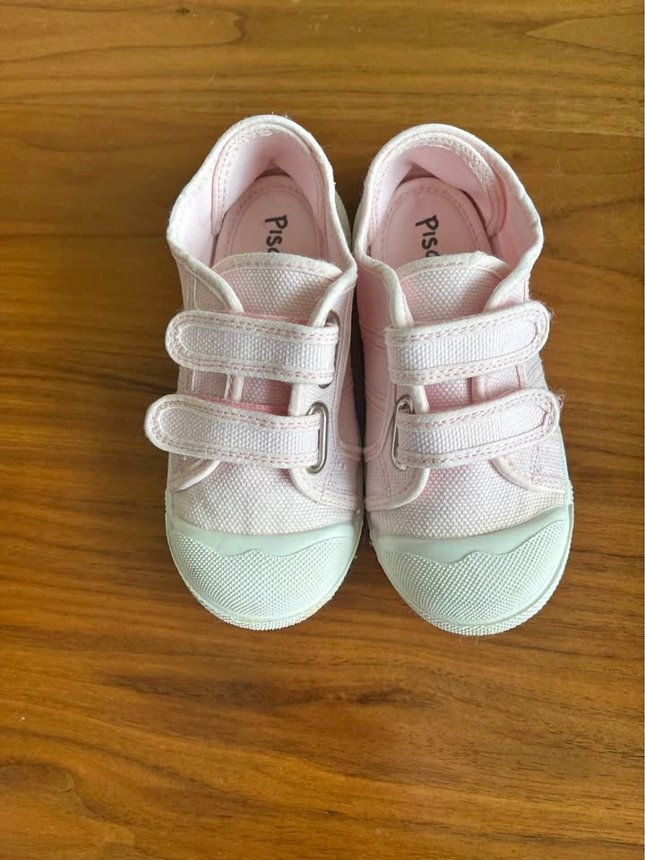 Sz 27 girl summer sneakers