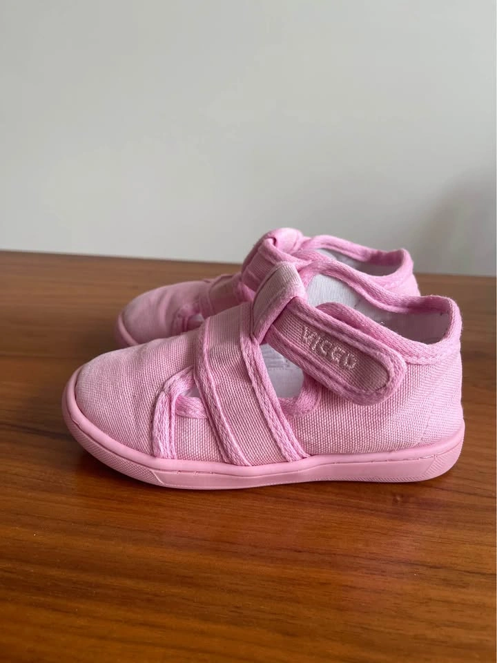 Sz 25/US 8.5 kids summer shoes - photo 2