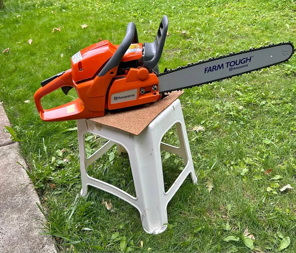 Husqvarna 455 Rancher Gas Chainsaw 20-in
