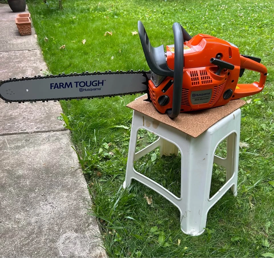 Husqvarna 455 Rancher Gas Chainsaw 20-in - photo 2