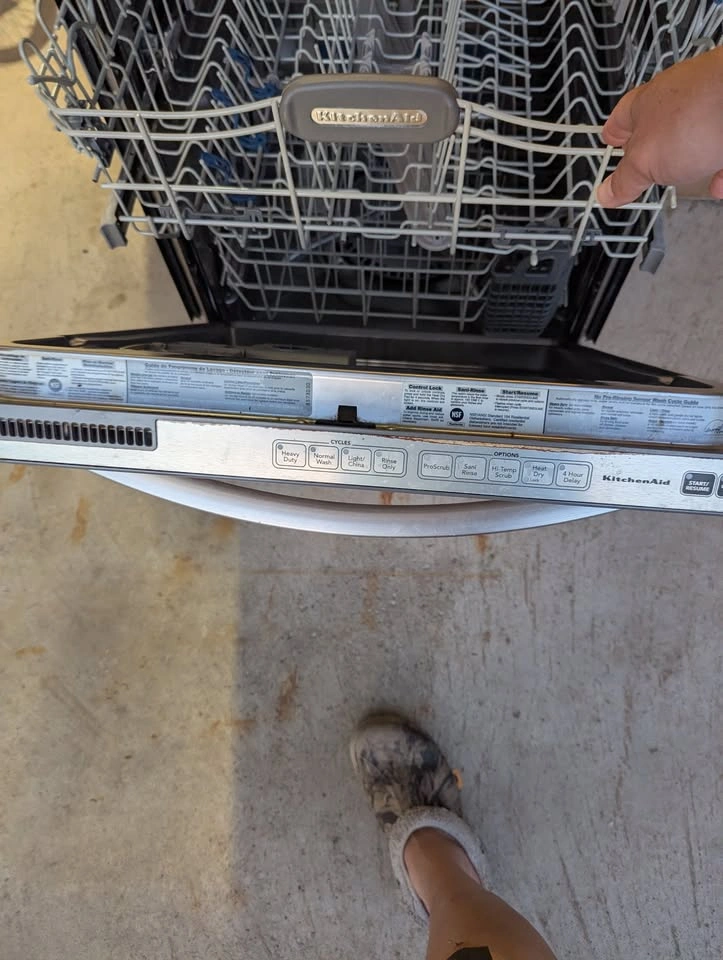 KitchenAid dishwasher Model KUDS03FTSSO - photo 2