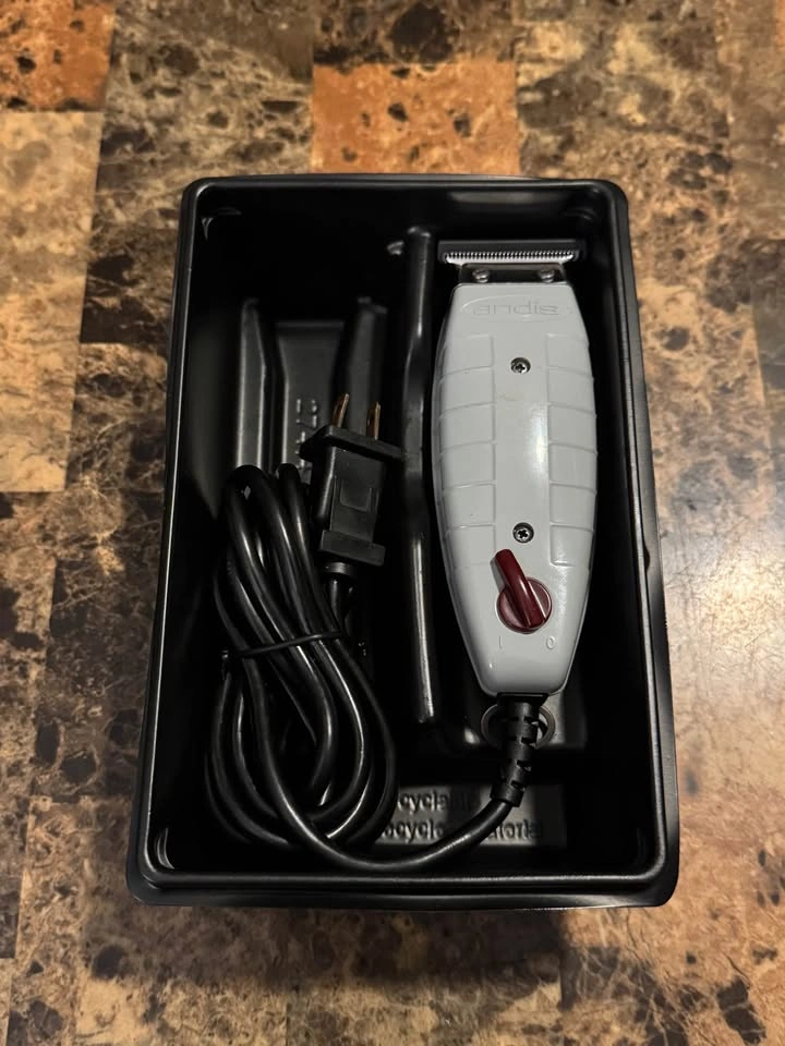 Andis Professional T-Outliner Clippers - photo 2