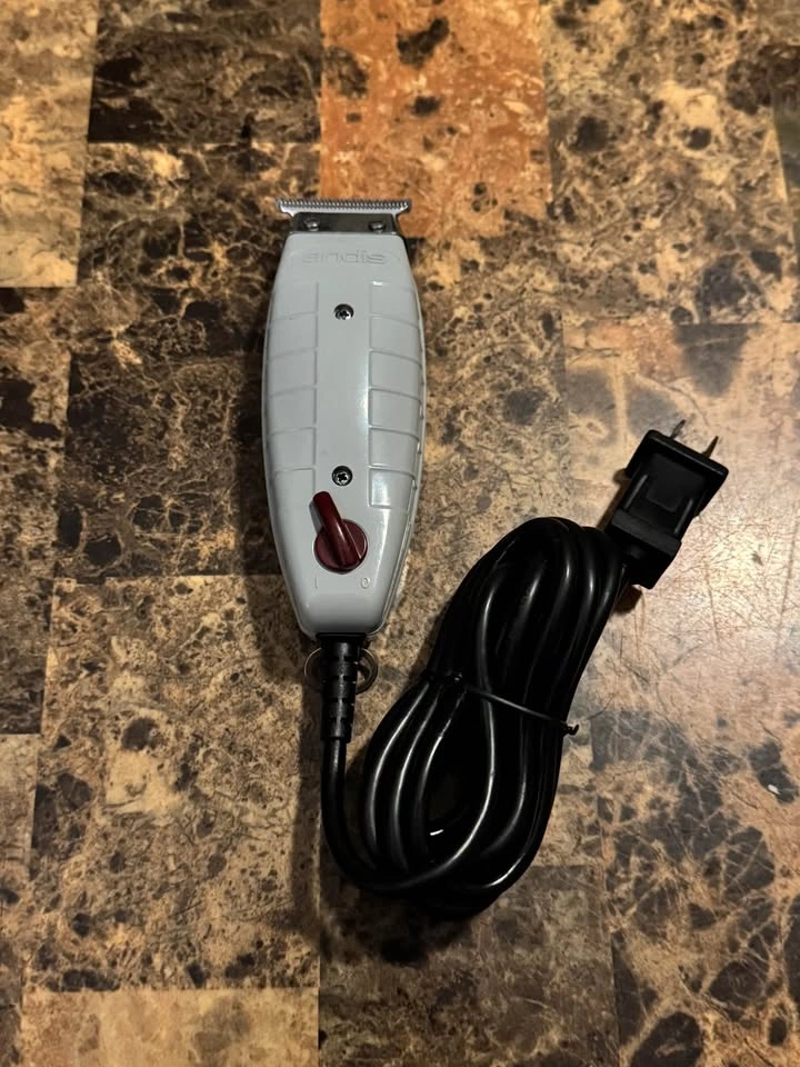 Andis Professional T-Outliner Clippers - photo 3