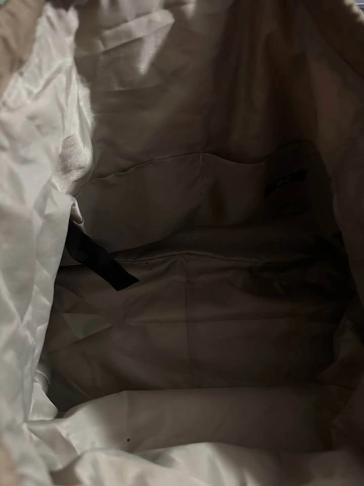 Uniqlo C Puffy Drawstring Shoulder Bag in Beige - photo 4
