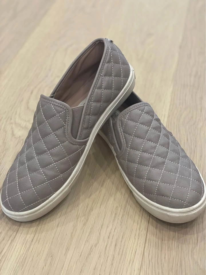 Steve Madden Shoes (Women’s Size 7.5)
