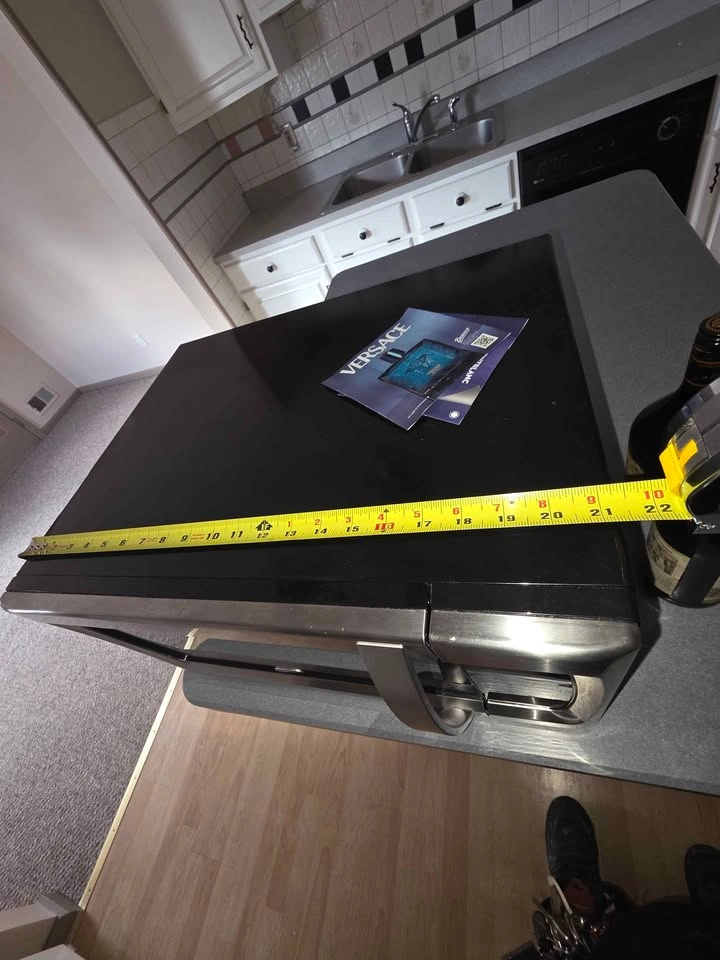 Oster Microwave (DELIVERY AVAILABLE) - photo 3
