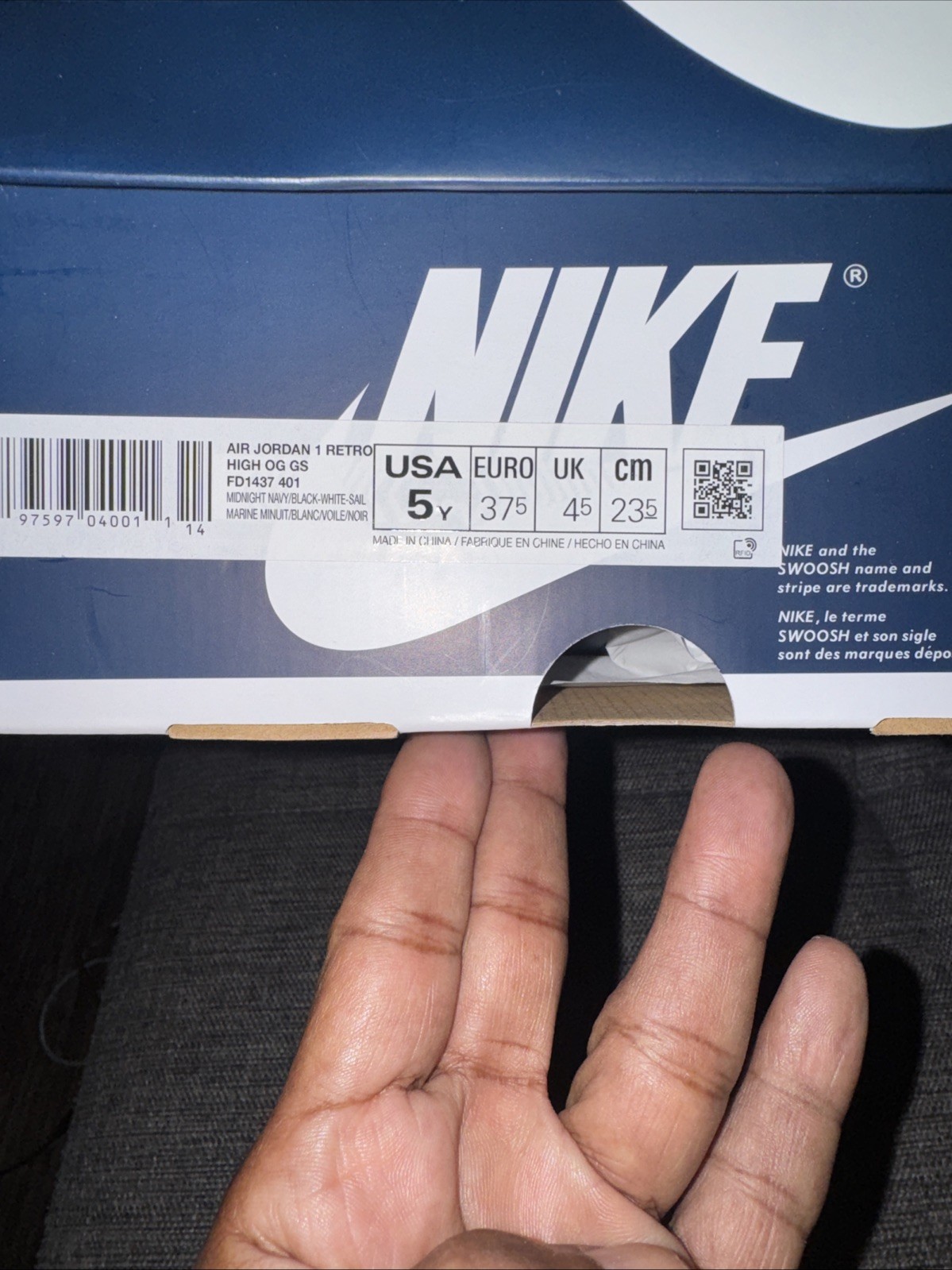 Nike Air Jordan 1 Retro High OG GS Boys' Leather Sneakers - photo 5