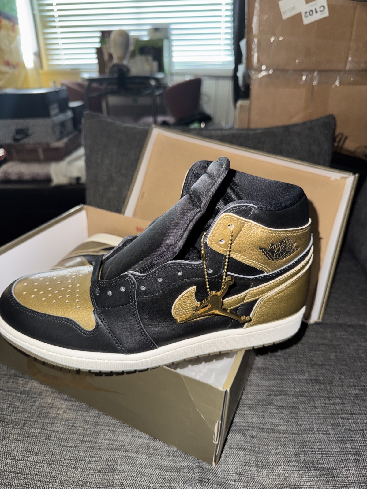Size 11.5 - Air Jordan 1 Retro OG High Black Gold - photo 2