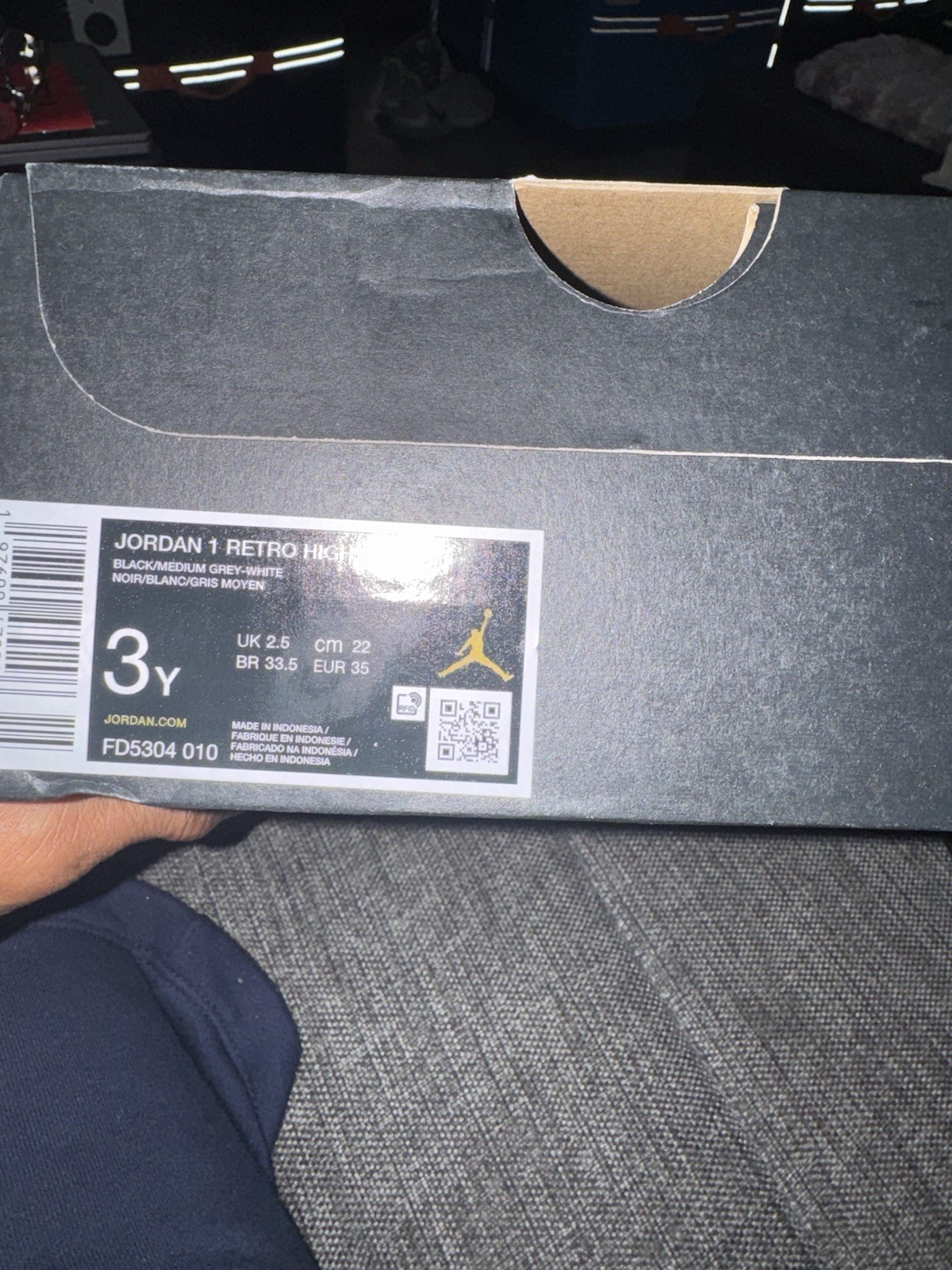 Jordan 1 Retro High OG (PS) Black/Medium Grey-White - photo 5